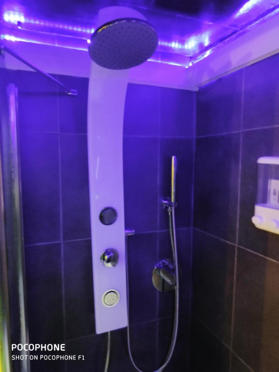 Carmel Market Apartments テル・アビブ エクステリア 写真