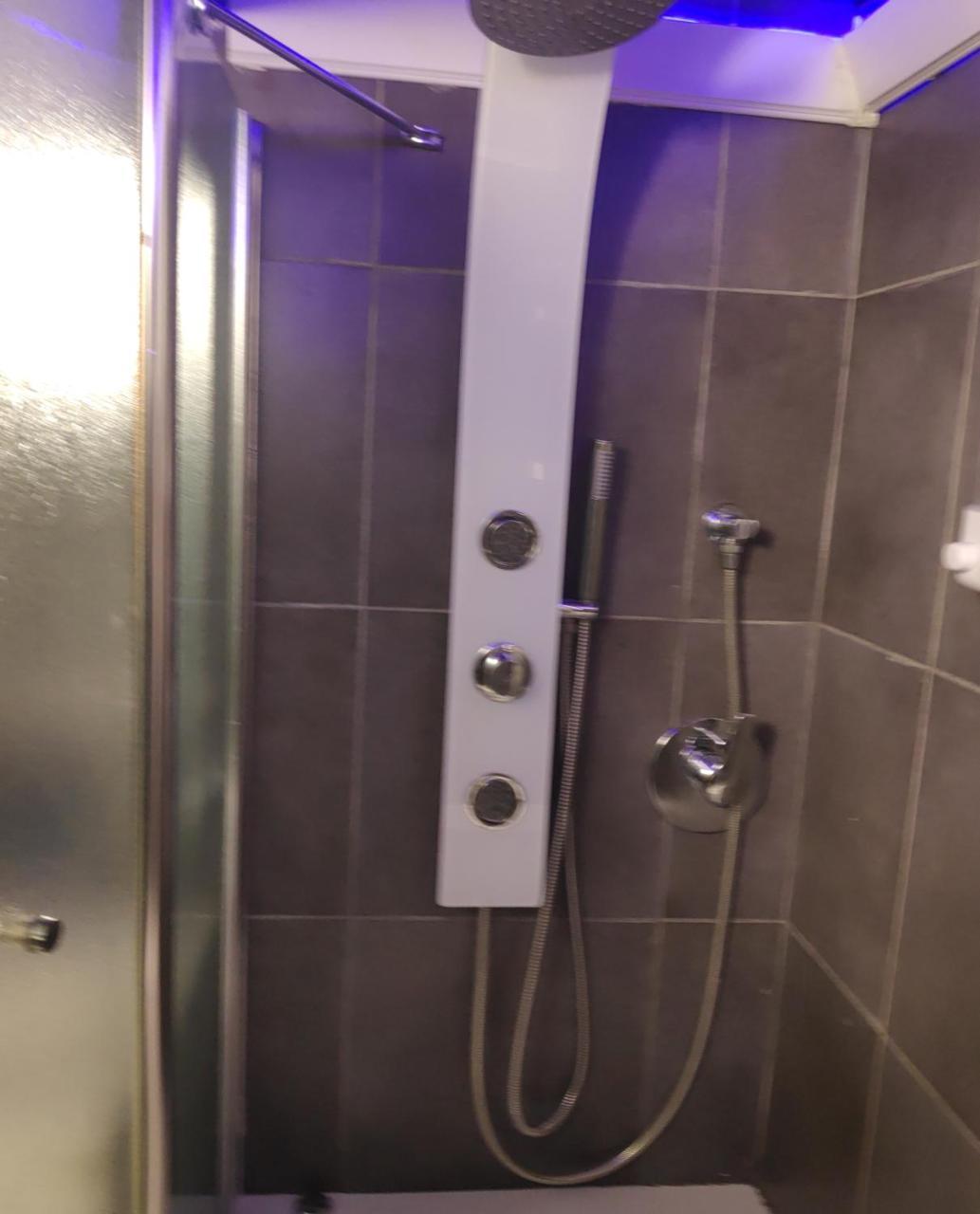 Carmel Market Apartments テル・アビブ エクステリア 写真